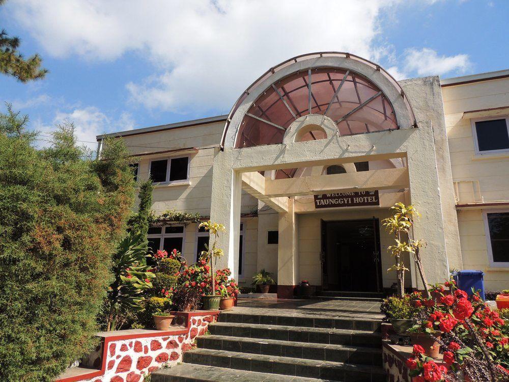 Taunggyi Hotel Bagian luar foto
