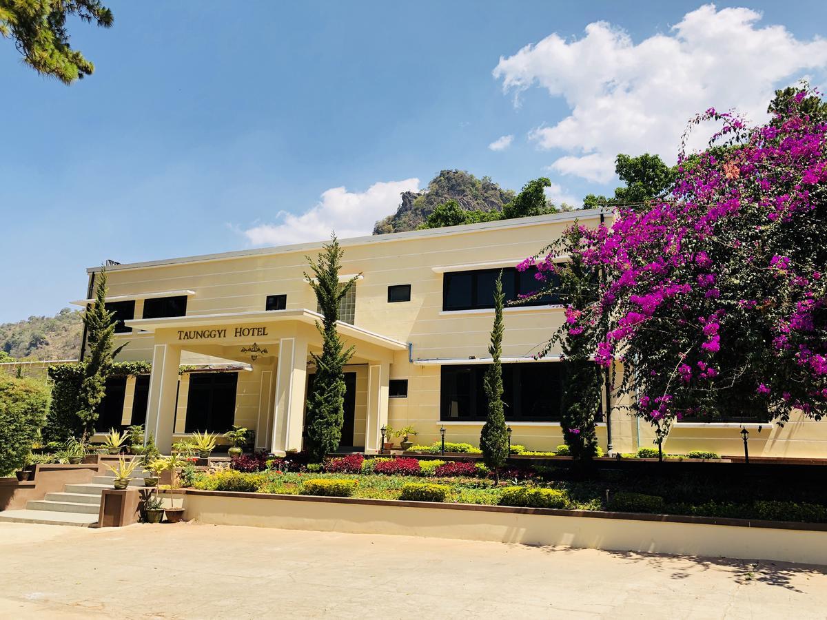 Taunggyi Hotel Bagian luar foto