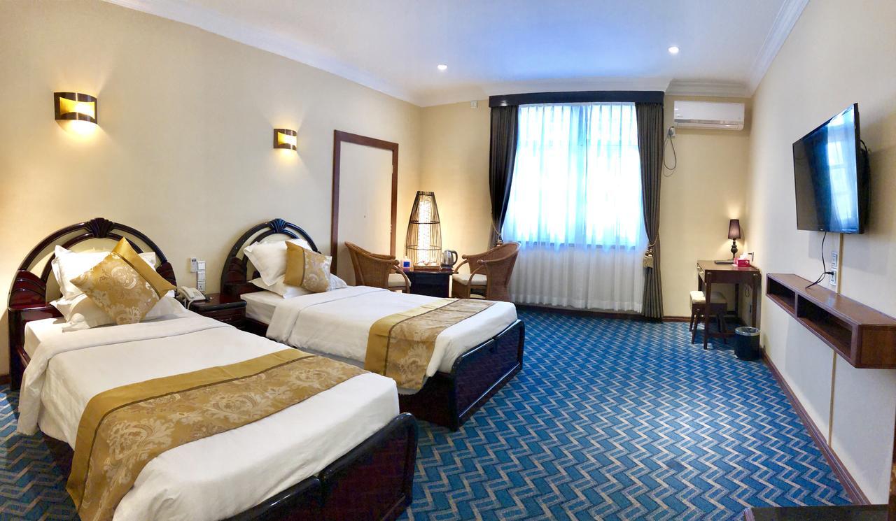 Taunggyi Hotel Bagian luar foto