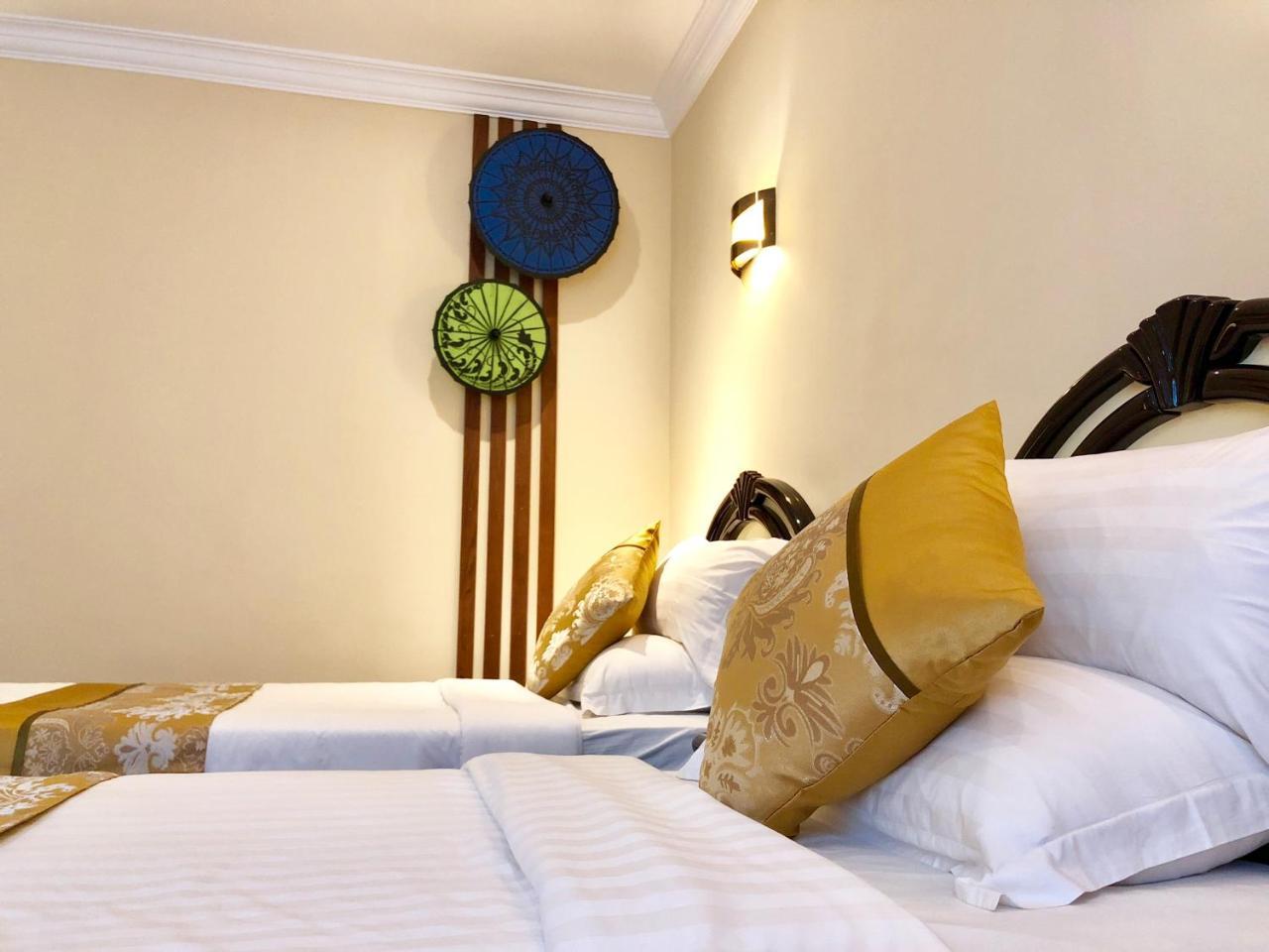 Taunggyi Hotel Bagian luar foto